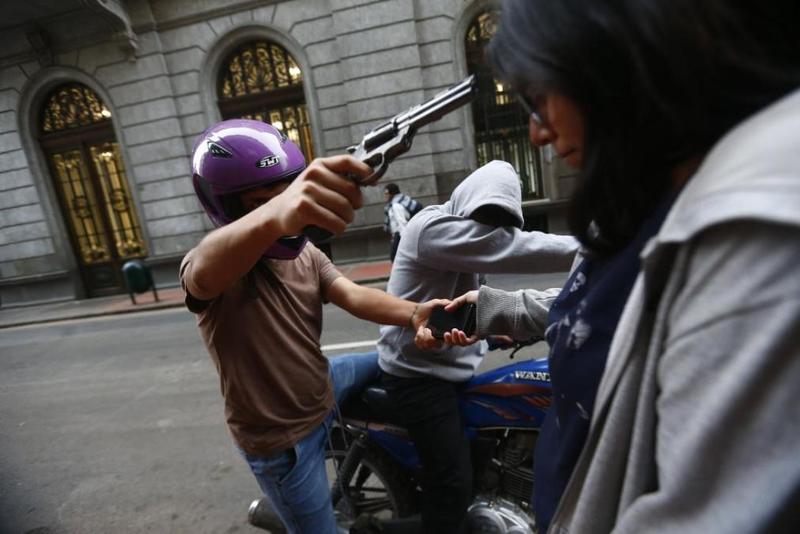 Política versus violencia