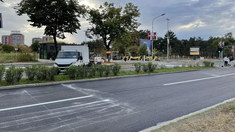 Žali Bože na šta nam troše živote