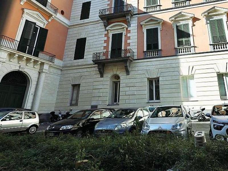Palazzo dâAvolos,Â a rischioÂ il Giardino delle Camelie:Â«Vogliono un parcheggioÂ»