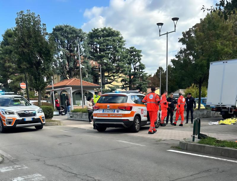 La tragedia di Luigi Sala, investito e ucciso sulla via di casa da un furgone in retromarcia