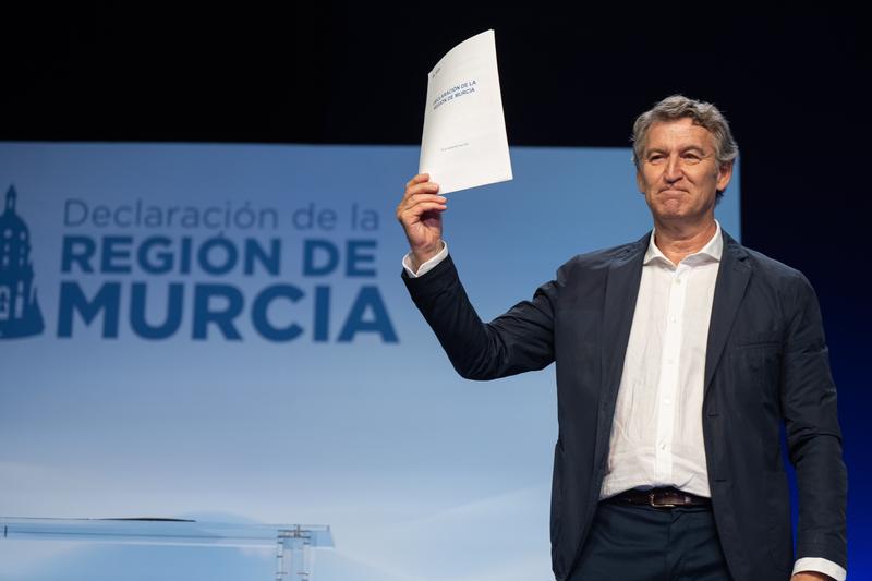 ¿Pasaría Feijóo su test de españolidad?