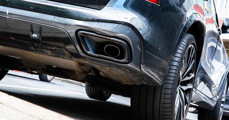 „Ich kenne keine bessere Technik als das Elektroauto“: Welche Zukunft hat der Verbrenner?
