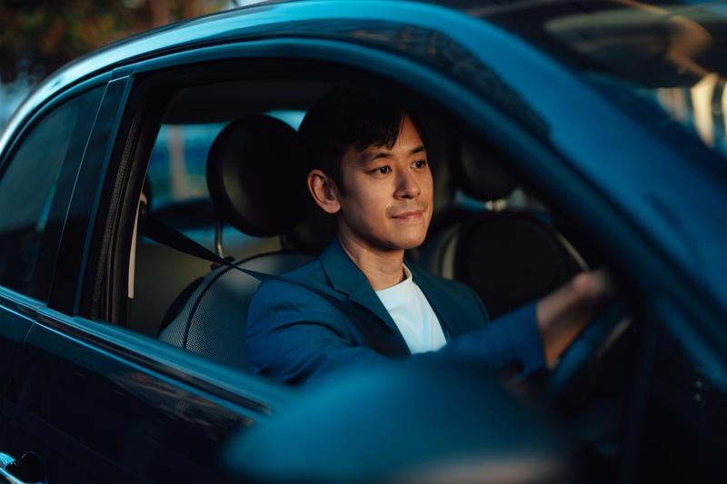What The Rich Want When Purchasing A Luxury Vehicle, According To Data