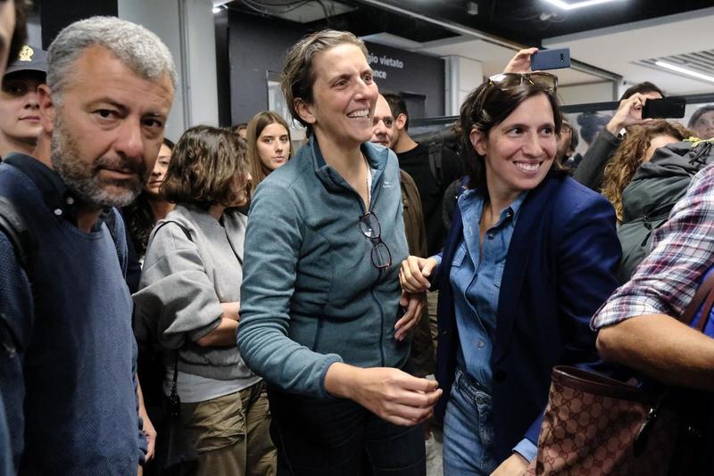 Flotilla, rientrano i parlamentari a bordo. Attivisti in attesa dell’espulsione