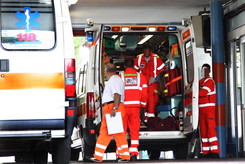 Il futuro sposo della figlia, la lite nel campo nomadi di Lonato, poi tre colpi di pistola: così è stata uccisa Dolores Dori. È caccia al marito