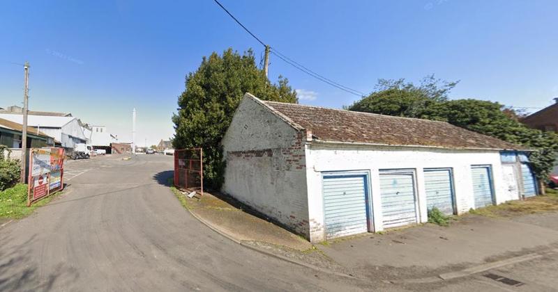 New home and dog grooming parlour turned down after mill next door raises noise fears