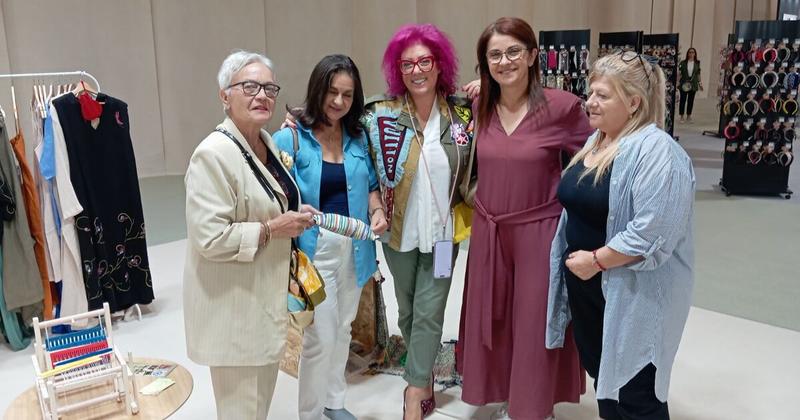 Κρητικά Υφαντά στην Athens Fashion – Η παράδοση συνάντησε τη μόδα!