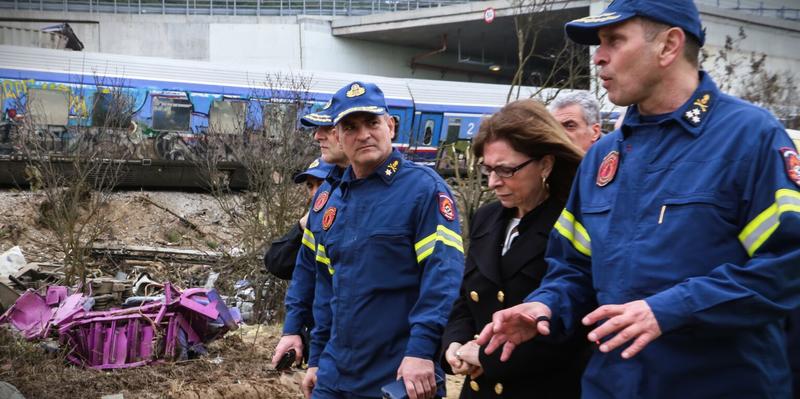 Όταν η Σακελλαροπούλου προσβάλλει τα Τέμπη…