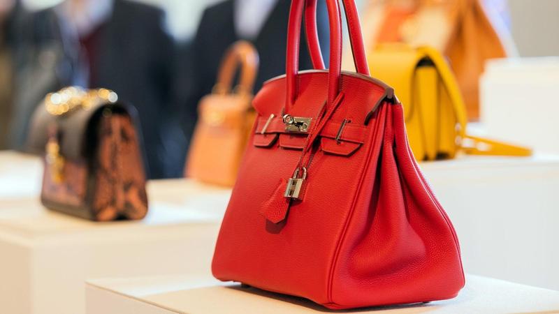 Die Polizei in Thüringen darf vor Handtaschen nicht zurückschrecken
