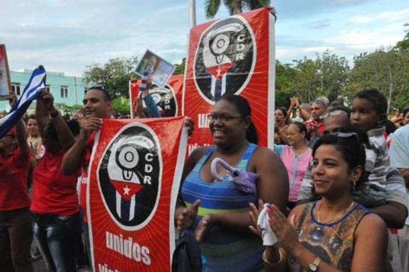 Fidel: están jugando con el pueblo y no saben su tremenda fuerza