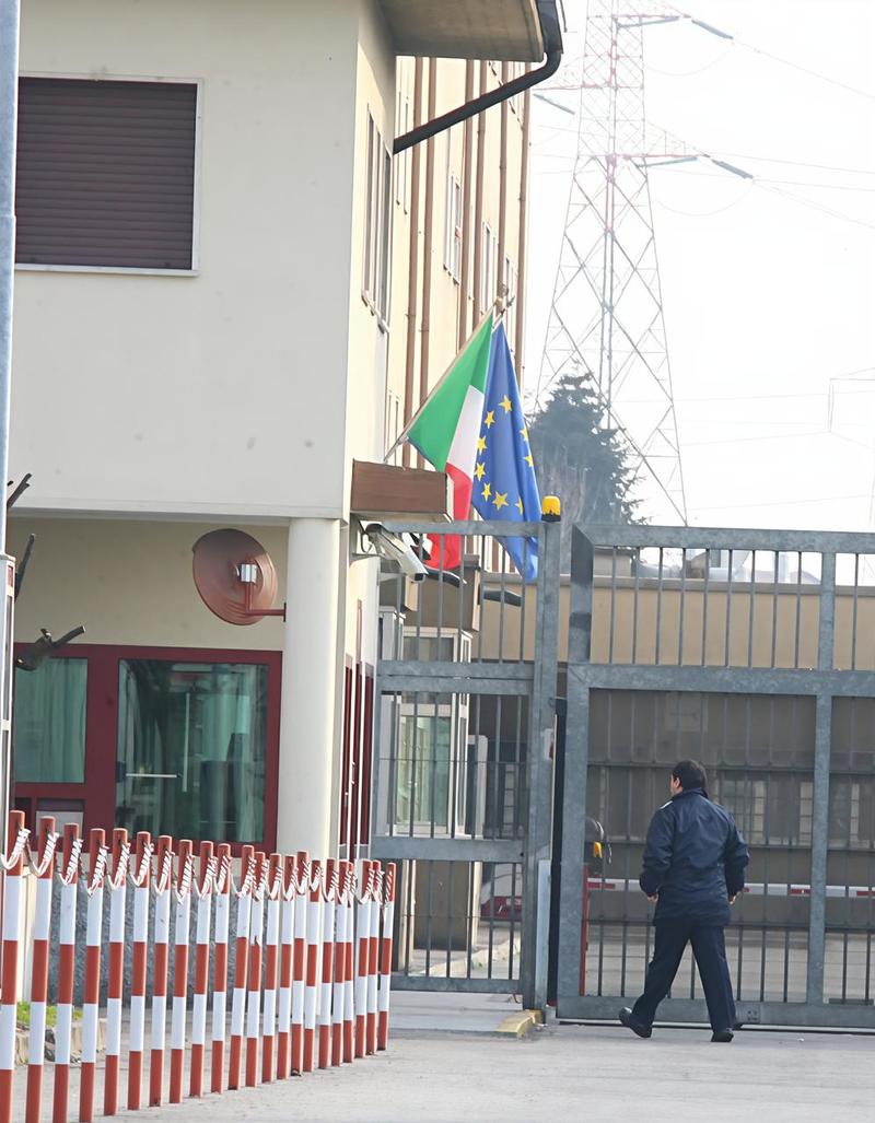 Monza, gli angeli dei detenuti: “Noi, educatori licenziati dall’oggi al domani”