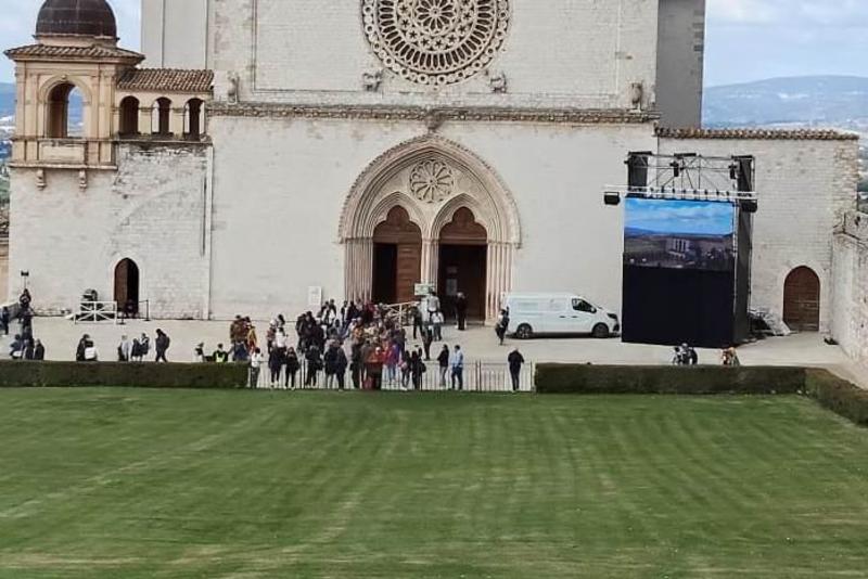 Umbria in festa per San Francesco: ad Assisi la premier Meloni pronuncia il messaggio all’Italia