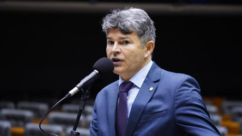 José Medeiros denuncia STF no Parlamento Europeu: “Não há mais a quem recorrer no Brasil”
