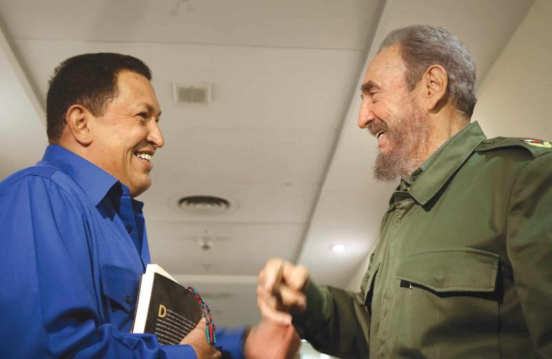 El abrazo fatal de Cuba a Venezuela