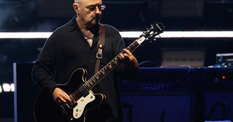 Oasis: Ο κιθαρίστας Bonehead διαγνώστηκε με καρκίνο