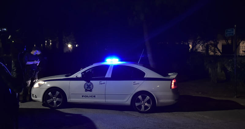 Ηράκλειο: Επεισοδιακή καταδίωξη τα ξημερώματα – Εμβόλισαν περιπολικό για να γλιτώσουν τον έλεγχο!