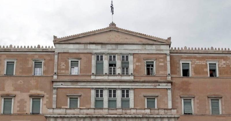 Στη Βουλή το εργασιακό νομοσχέδιο