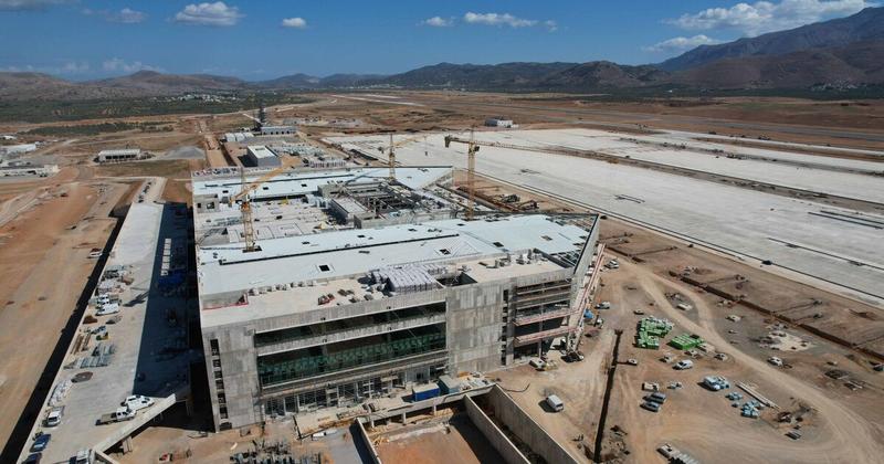 Εντυπωσιακές εικόνες από το εργοτάξιο του νέου αεροδρομίου στο Καστέλλι (βίντεο & φωτογραφίες)
