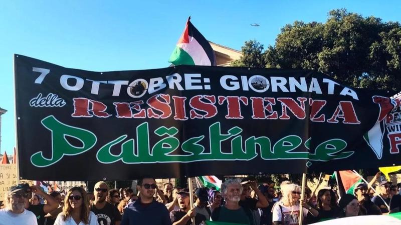 Cortei per Gaza, clima d’odio e striscioni pro Hamas: “Si inneggia al terrorismo”. L’ira del governo: indegno /
