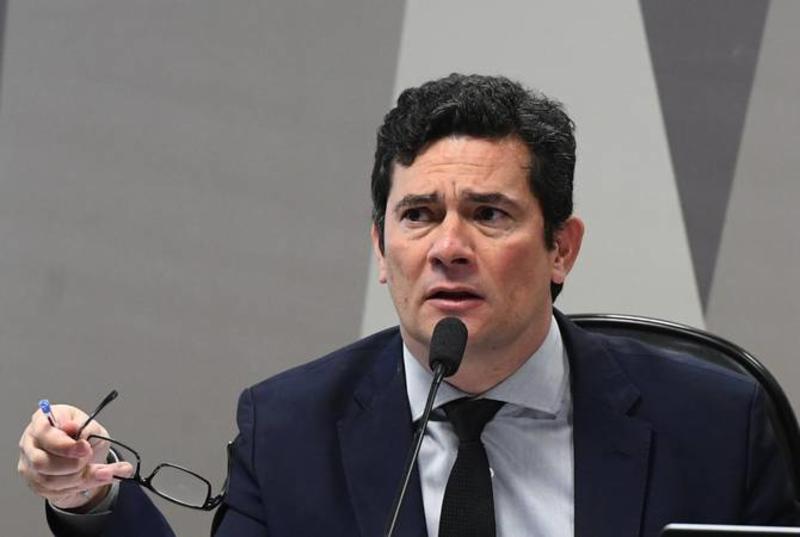 Sergio Moro agarra-se à justiça de Deus para enfrentar Gilmar Mendes