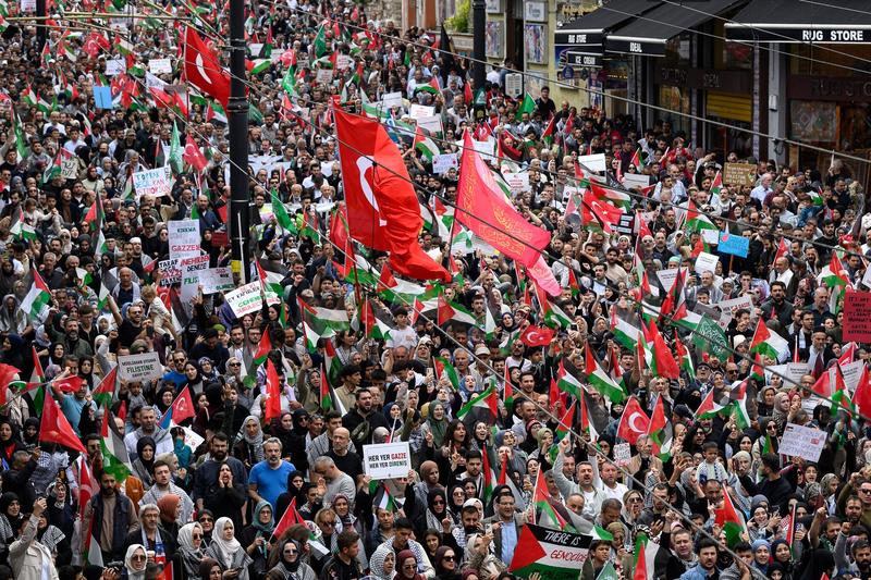 Hundreds of thousands march in rallies across Europe against Israel