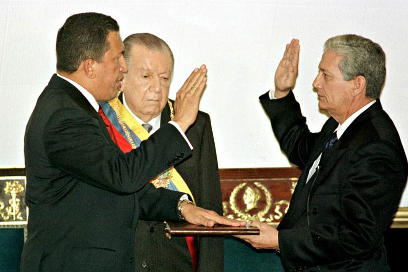 Desde cerro Felipe. Historia de la hegemonía y la despolarización en Venezuela (Etapa: Primer sexenio de Hugo Chávez Frías 1999-2006 y Asamblea Nacional Constituyente) | Por: Héctor Díaz Desde cerro Felipe. Historia de la hegemonía y la despolarización en Venezuela (Etapa: Primer sexenio de Hugo Chávez Frías 1999-2006 y Asamblea Nacional Constituyente) | Por: Héctor Díaz