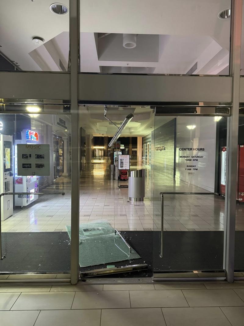 7 arrested after cops bust alleged burglary at Bay Area mall