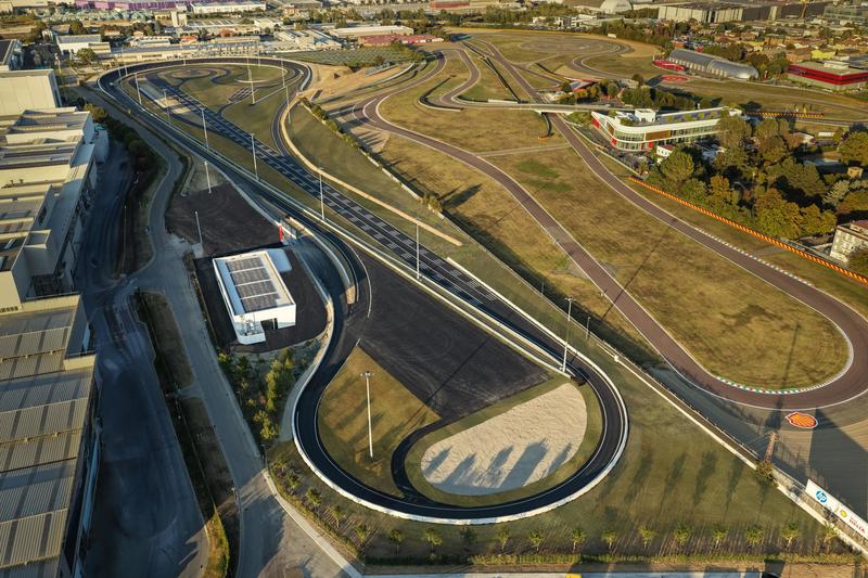 Ferrari, a Fiorano la pista che rivoluziona il collaudo delle supercar