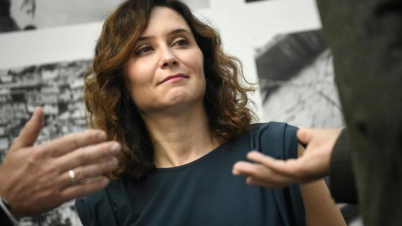 ¿Quién regala a Ayuso el argumento?