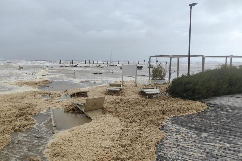 Emergenza mareggiate a Rimini: danni per 10 milioni