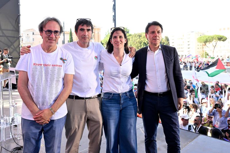 Il Pd e la linea che allontana i centristi. Testardamente unitaria? No, perdente