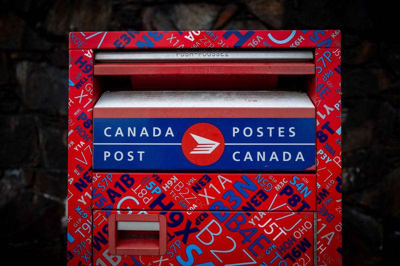 CANADA POST IS A DUMPSTER FIRE: Time to privatize the flailing organization