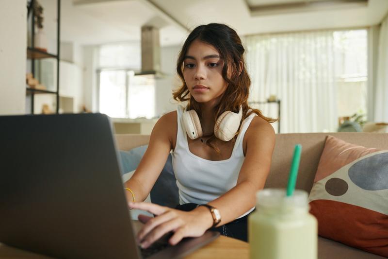 Opinion: More than a quarter of Canadian teens have experienced sexual violence online