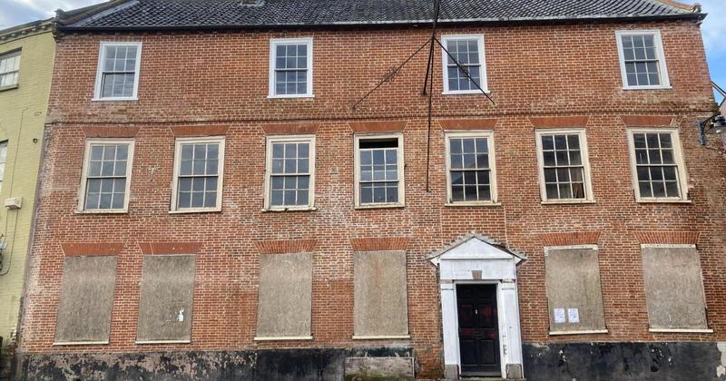 Dilapidated hotel building set for new lease of life after 13 years