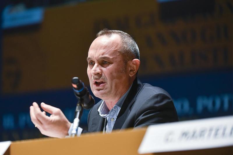 Lite furibonda FdI-FI per il ddl sulle chat sequestrate dai pm
