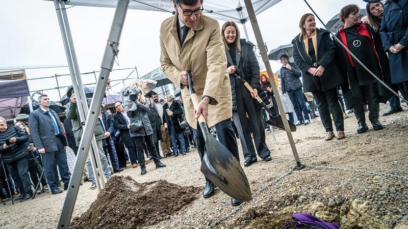Los sindicatos lamentan que el nuevo plan de vivienda de Illa no asegure la bajada de precios