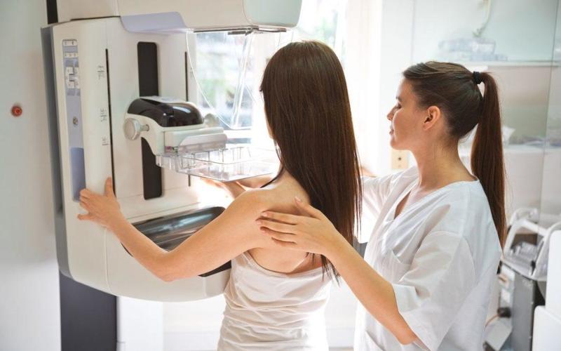 Tumore al seno: tutti gli esami che possono salvarti la vita