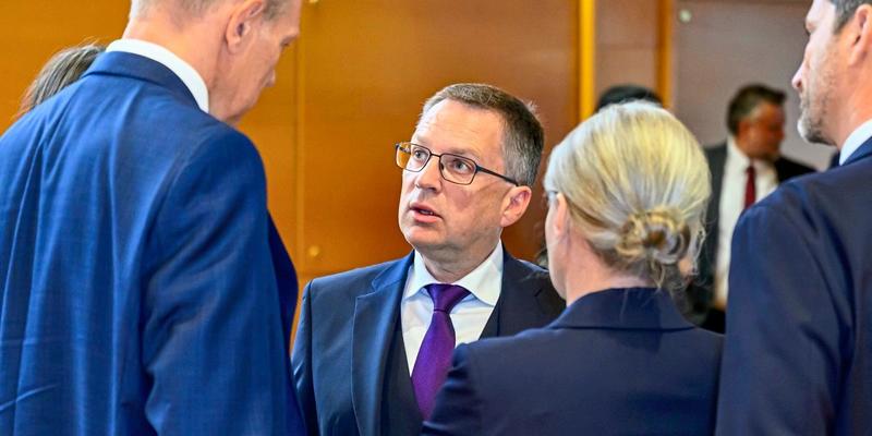 Die Regierung hat auf Wögingers Postenschacher-Causa kläglich reagiert