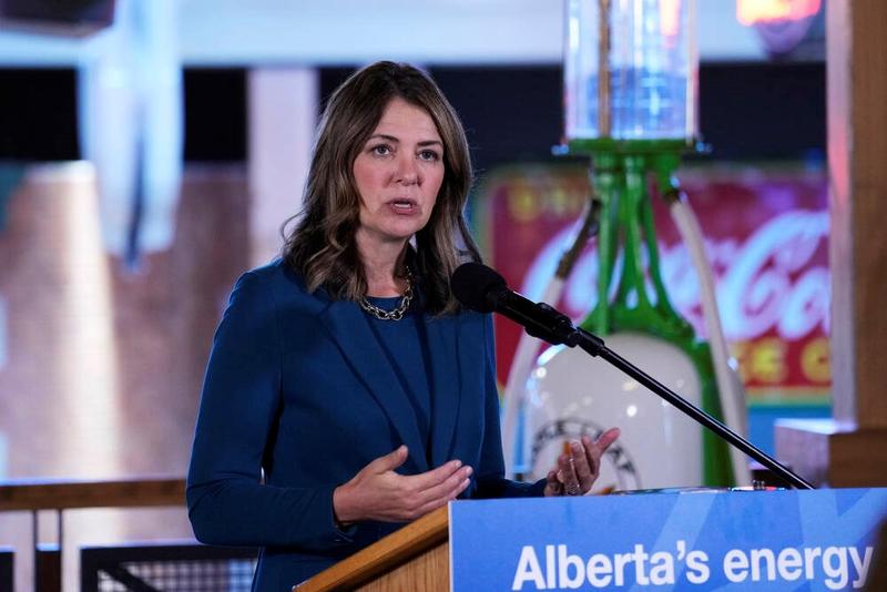 Les Leyne: Pipeline argument looms over legislature agenda