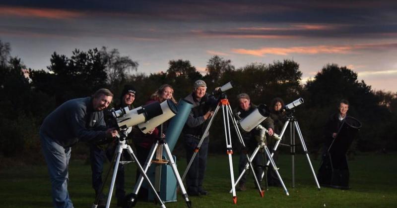 Mysterious green 'meteor' seen shooting through city sky