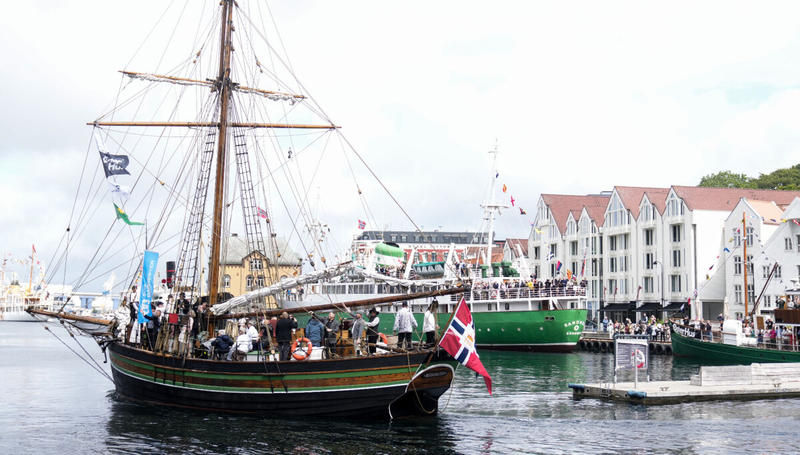 La trusfridomen segle vidare med oss