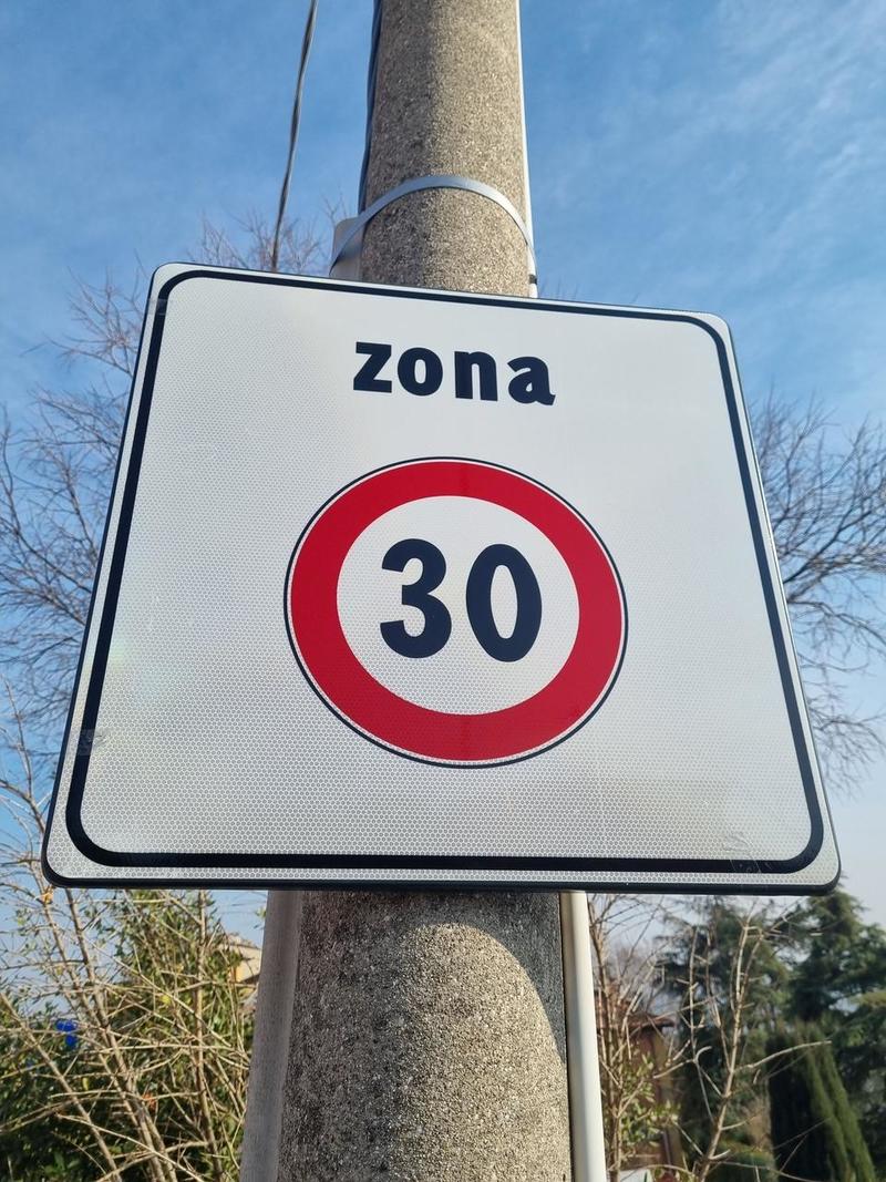 San Clemente cambia passo. Arrivano due ’zone 30’ in città