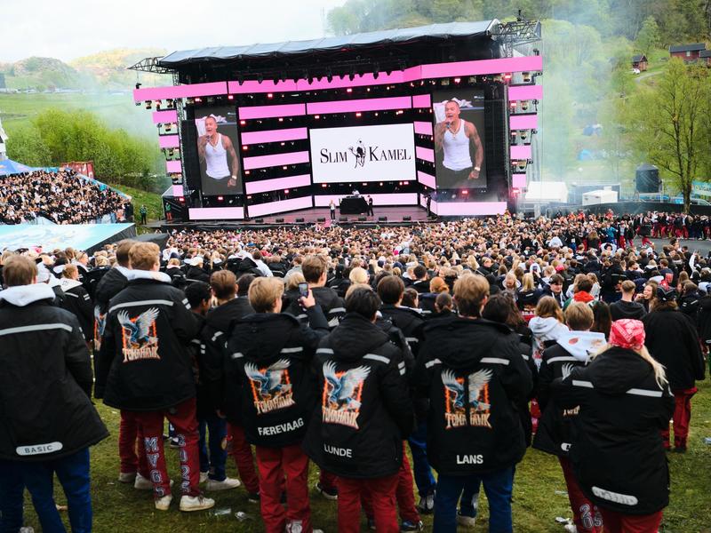 Simen Velle vil kjempe for fortsatt guttastemning på russebussene. Det er er kamp han er dømt til å tape