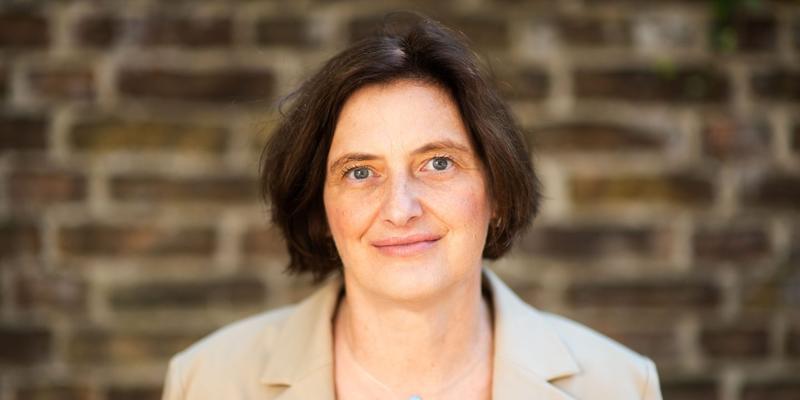 Bleiben Sie hier, Frau Ministerin Karin Prien!