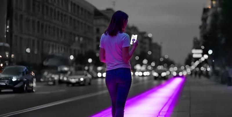 Scendi dall'autobus? Una app fa partire la videochiamata per rientrare a casa “accompagnato” e in sicurezza