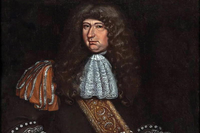 Books /					 													 						The traitor who gives Downing Street a bad name Books /					 													 						The traitor who gives Downing Street a bad name