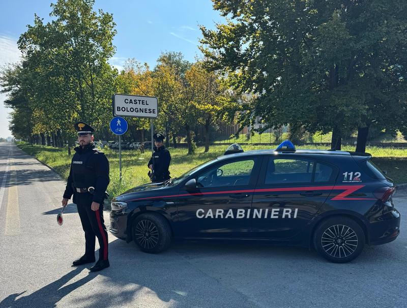 Furto aggravato e continuato: arrestato dopo aver tentato di forzare le saracinesche di un’edicola e di un chioschetto