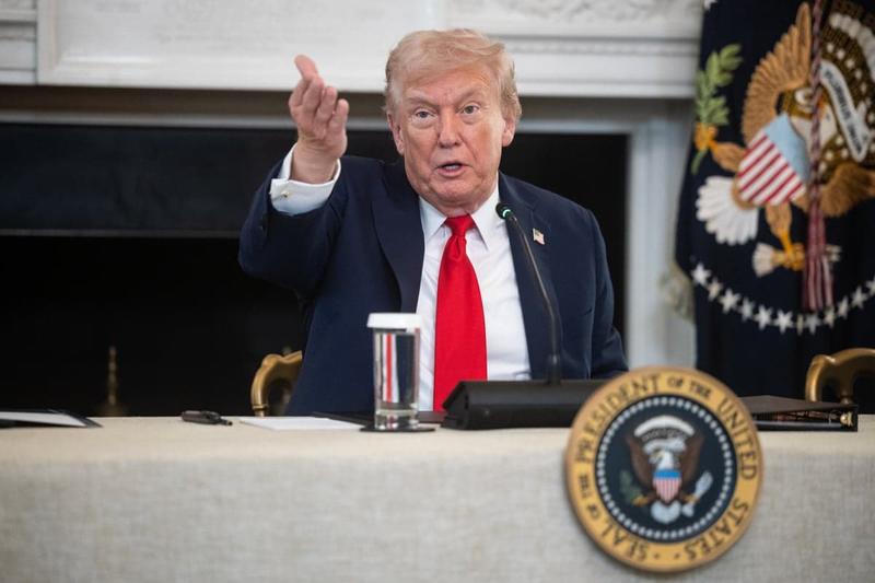 (POGLED) Kolumna Vesne V. Godina: Nobelova nagrada za mir ali premaknjena in perverzna želja Donalda Trumpa