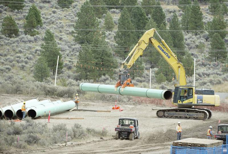 Les Leyne: Three sets of B.C. and Alberta premiers clash over pipelines