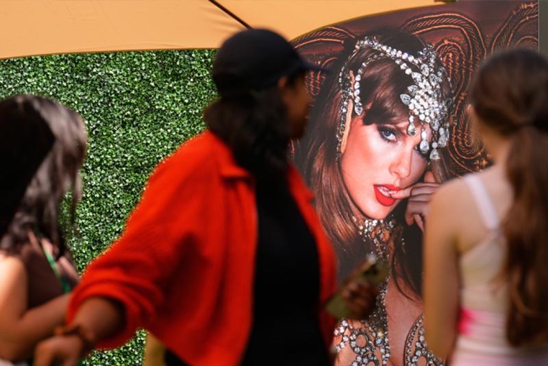 Is Taylor Swift a MAGA girl now? 